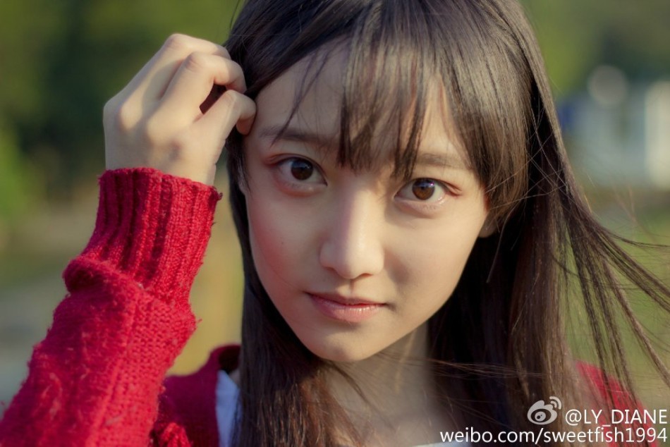 中山双生校花清纯甜美 校友赞又美又学霸