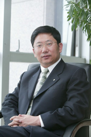 清华控股董事长_清华大学董事长图片(2)