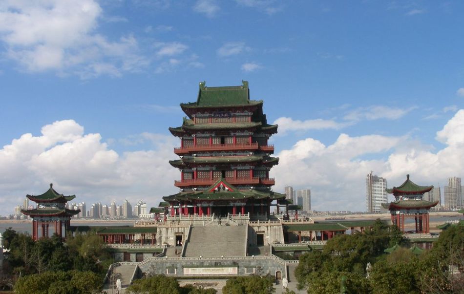豪江125摩托车报价_江西豪车法拉利ff_江西贑州豪江海鲜楼(4)