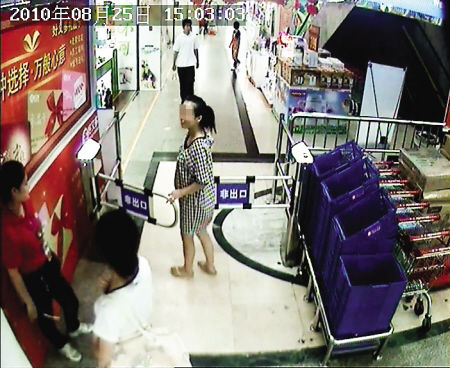 帮同事搬家偷内衣_蚂蚁搬家图片(3)