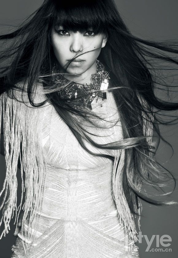 组图:<em>张惠妹</em>AmeiZing<em>魅力</em>写真 - 新闻中心 - 佛