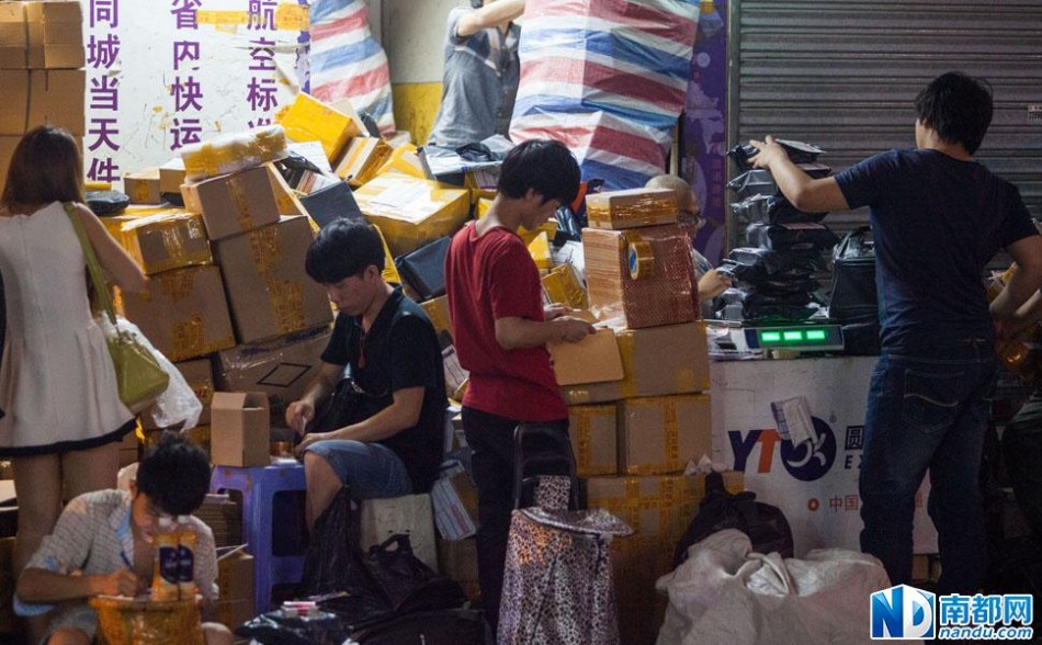 馒头哥月赚2万_深圳快递月收入2万