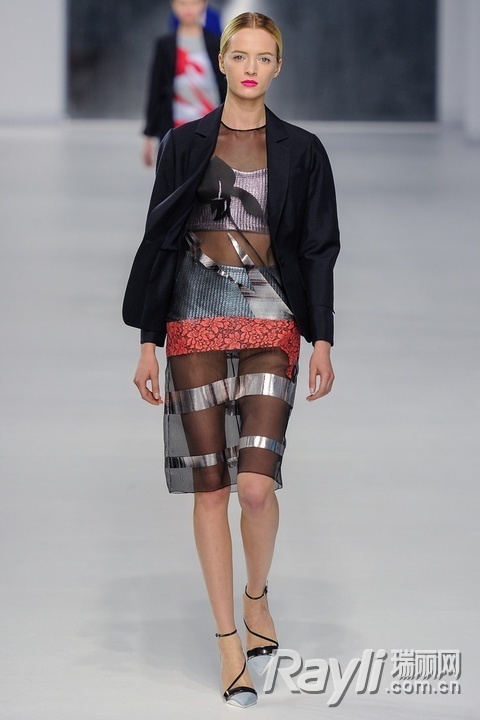 刺绣纱风衣_刺绣风衣赵雅芝(3)