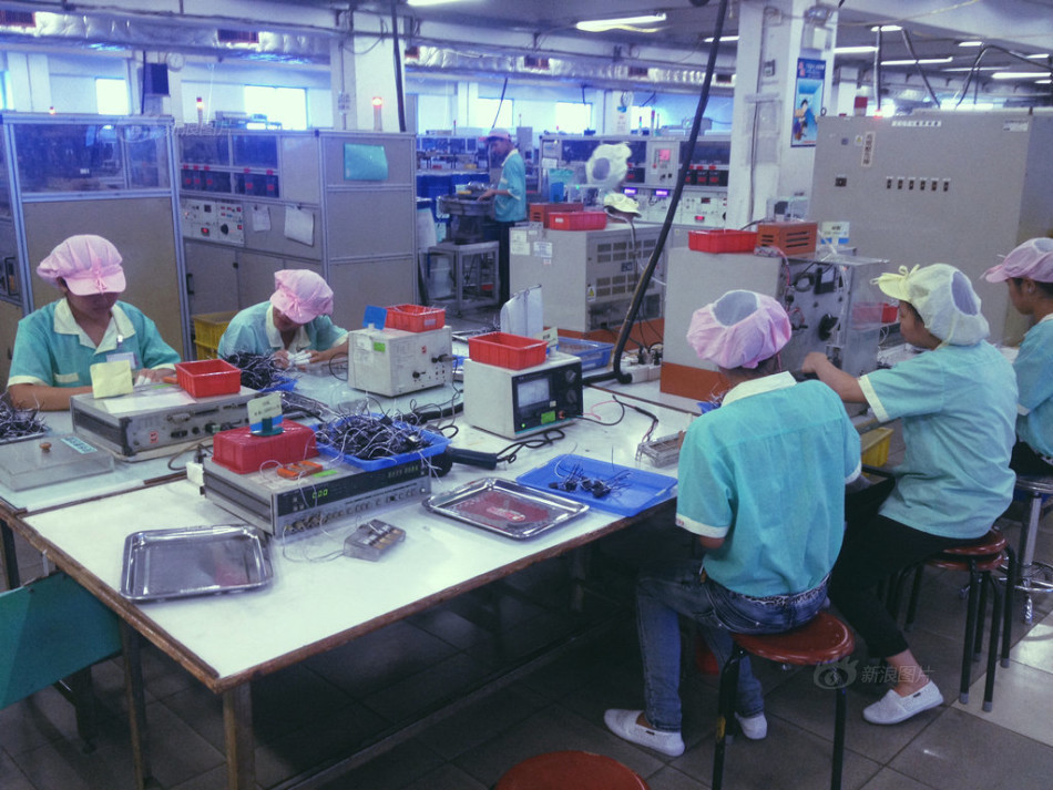 我在一家电子厂做,老板说第一个月生手是计时