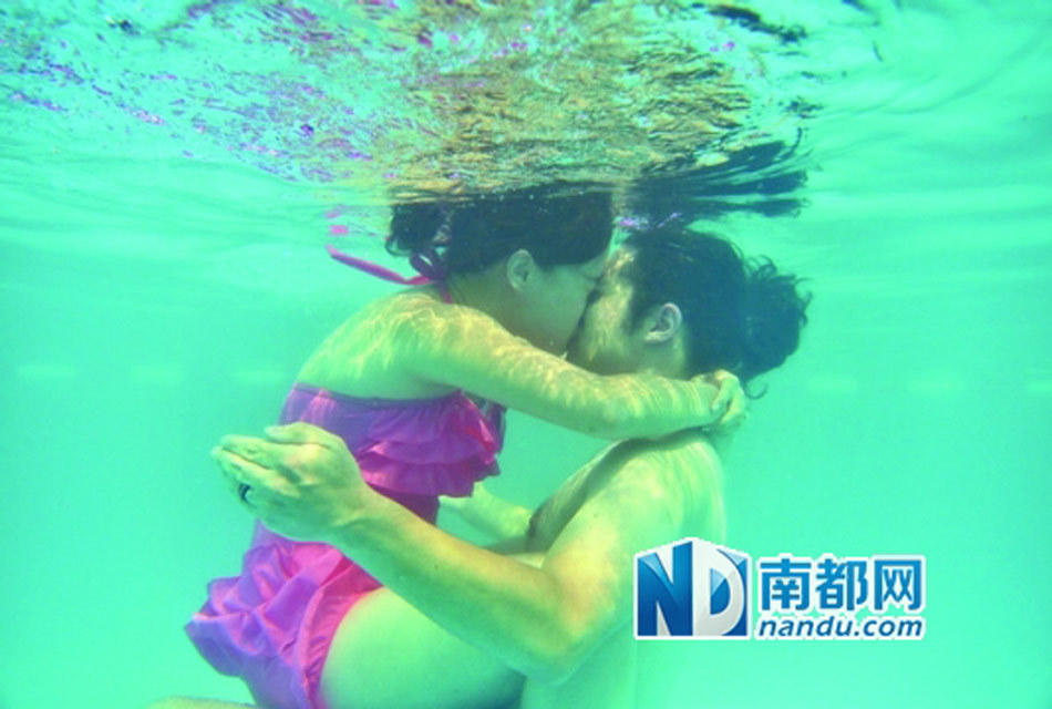 水下接吻视频摘内衣_天官赐福水下接吻图片(2)