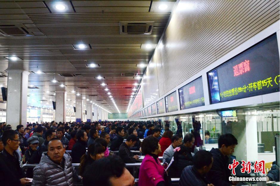 广州南站售票窗口可以提前多少天售春运高铁票