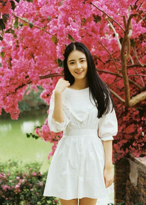 近日,深圳大学校园宣传片传出消息,校园宣传片里有爱情、婚礼故