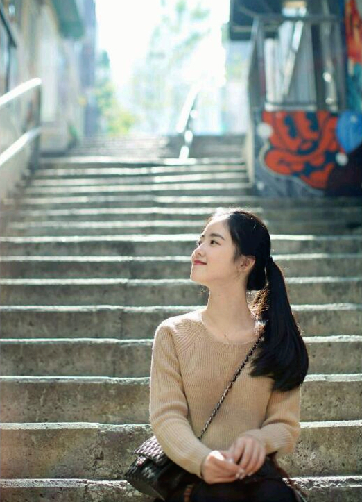 近日,深圳大学校园宣传片传出消息,校园宣传片里有爱情、婚礼故