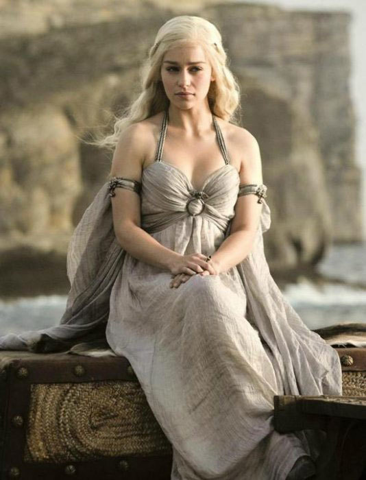 丹妮的身材 2890_5035384_512609.jpg