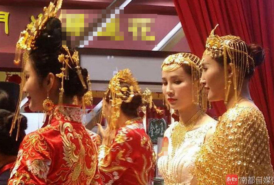 穿婚纱带黄金_鞠婧祎穿婚纱的照片(3)