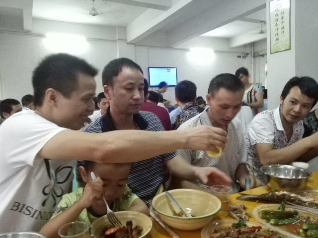 广东本地人口有多少人_广东本地鲤鱼