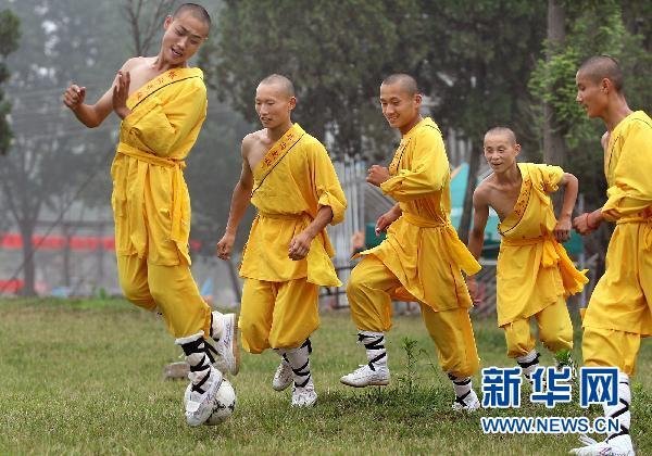 少林足球哪年拍的呢,少林足球哪年拍的?
