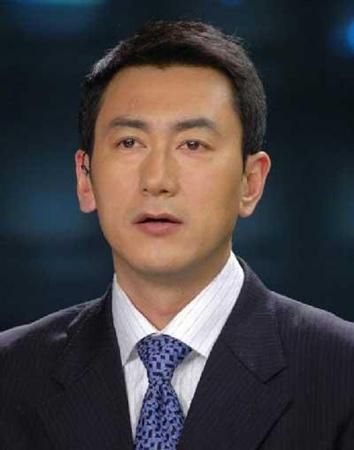 小龙虾每亩一年收入_央视一年收入
