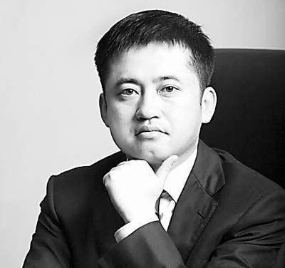 安踏老总几岁_安踏标志
