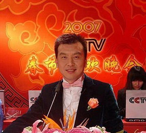 央视春晚主持人_央视春晚主持人收入