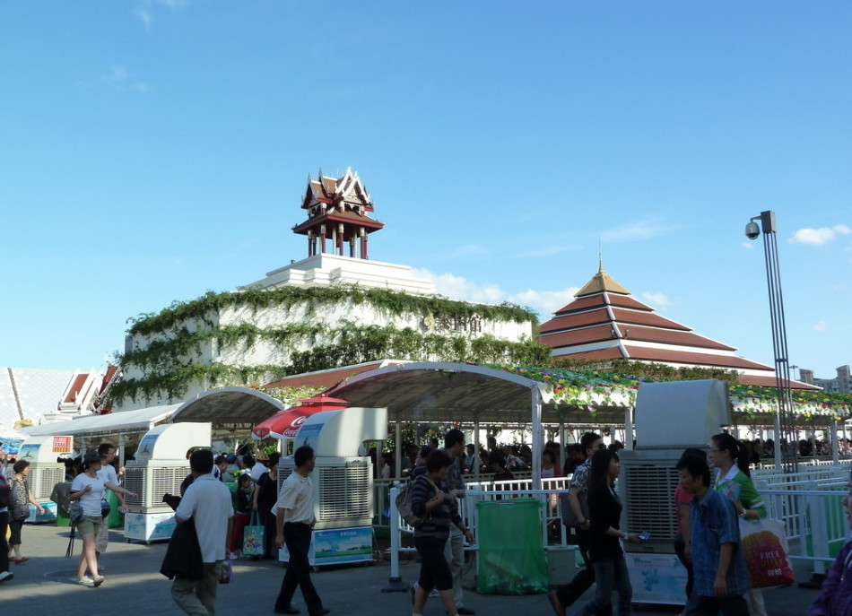 河南的要去泰国旅游,去哪里报团比较好?护照是