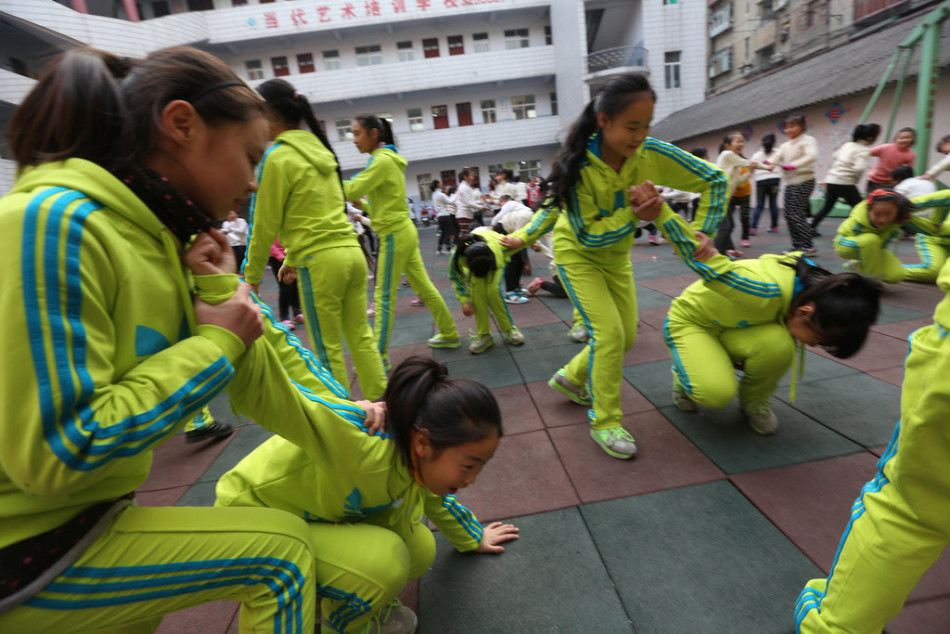 小学六年级女孩内衣照