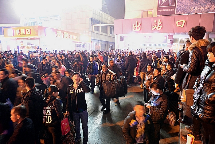 深圳返乡人口_深圳各区人口分布图