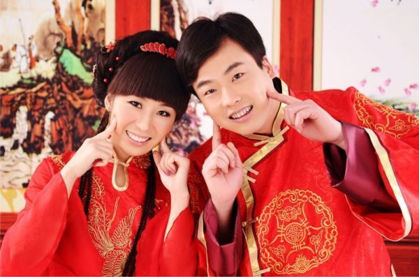裸婚婚纱照_婚纱照风格(2)
