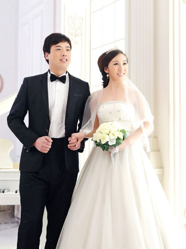裸婚婚纱照_婚纱照风格(2)