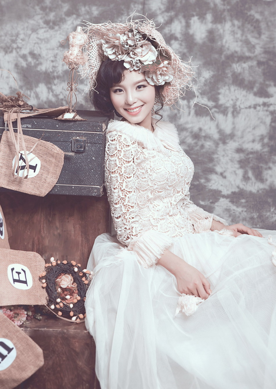 复古的婚纱照_法式复古婚纱照图片(3)