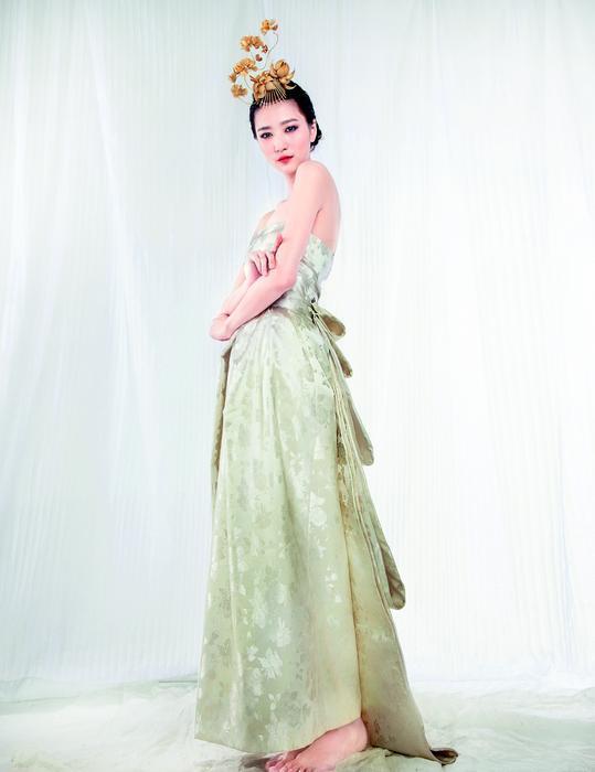 环保的婚纱_婚纱情侣头像(2)