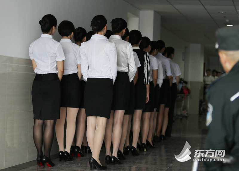 航空公司招聘空乘_空乘面试经验 空乘面试宝典 四川航空面试流程概况分享(4)