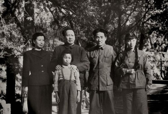 新一代领导人口号_(广汽集团领导代表、广汽乘用车领导代表、特别奉献奖和杰(2)