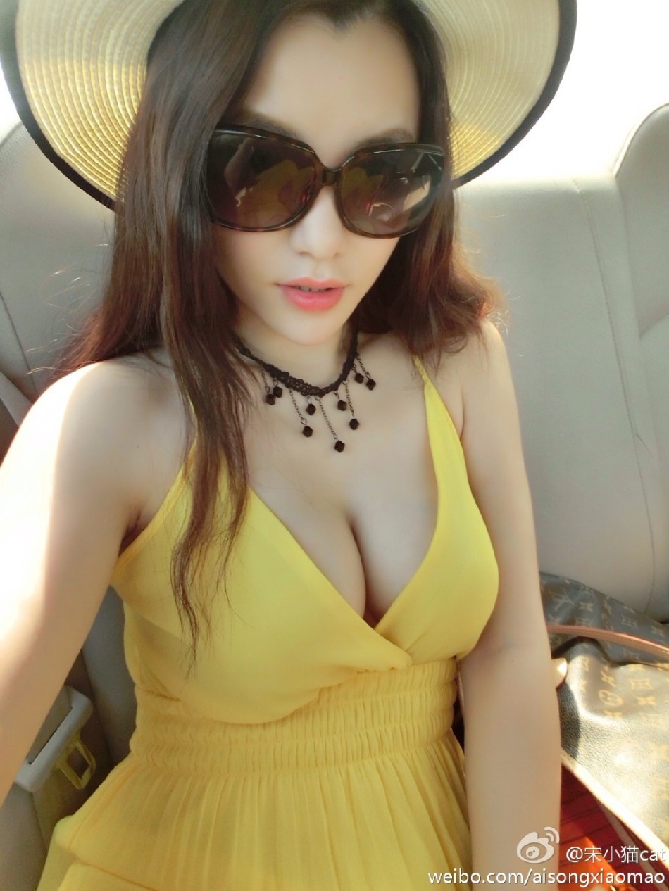 宋小猫内衣_内衣美女