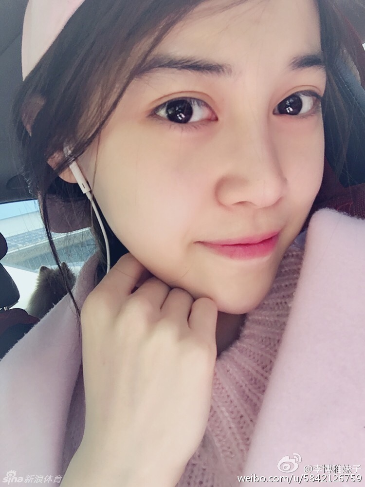 冰壶女神李博雅最新美照 清纯可爱引网友点赞