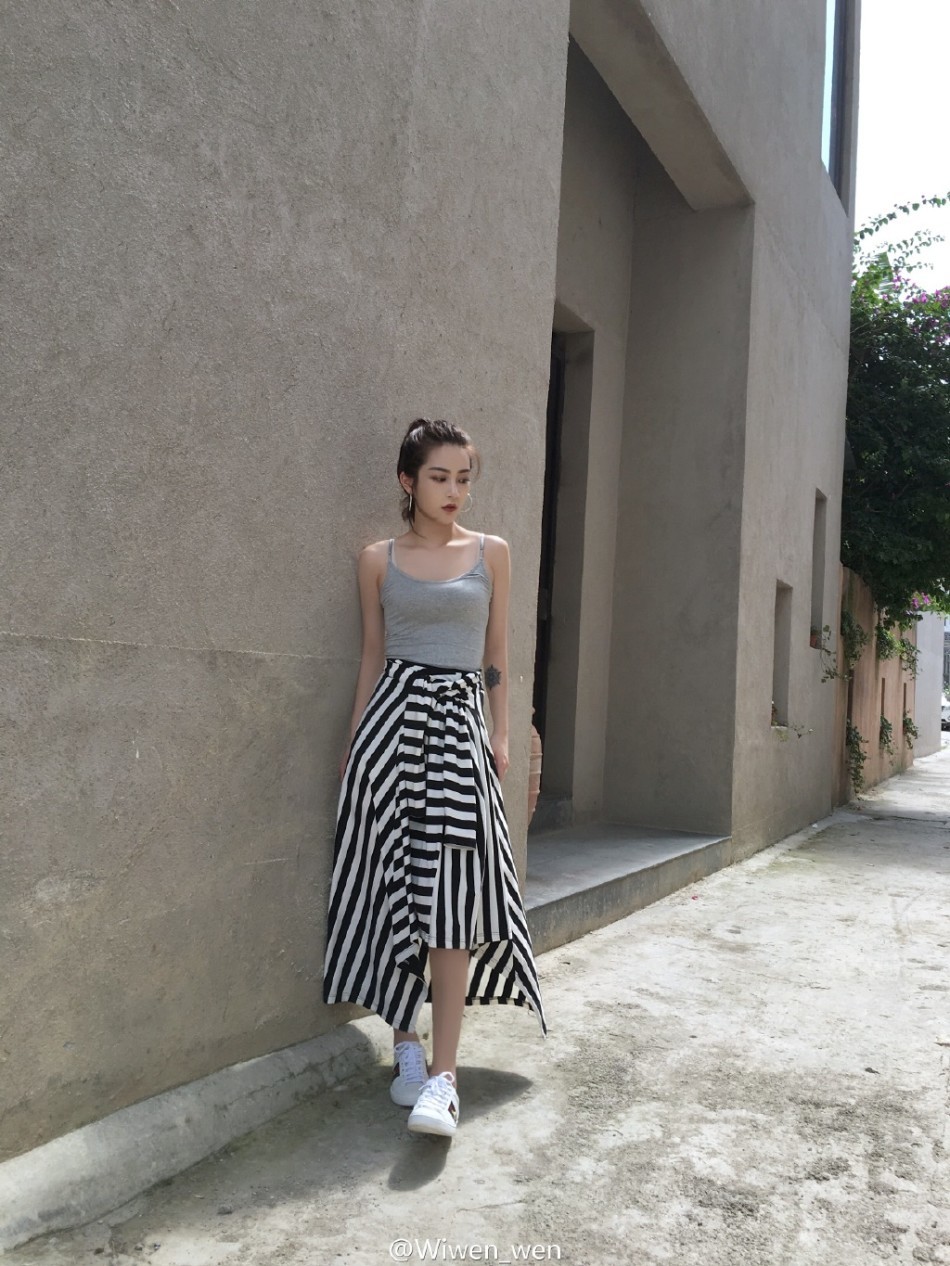 凹造型图片街拍 3367_5262096_517688.jpg