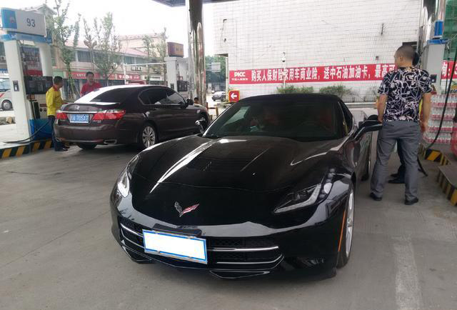 跑车都是加98的吗 29099_5355915_922064.jpg