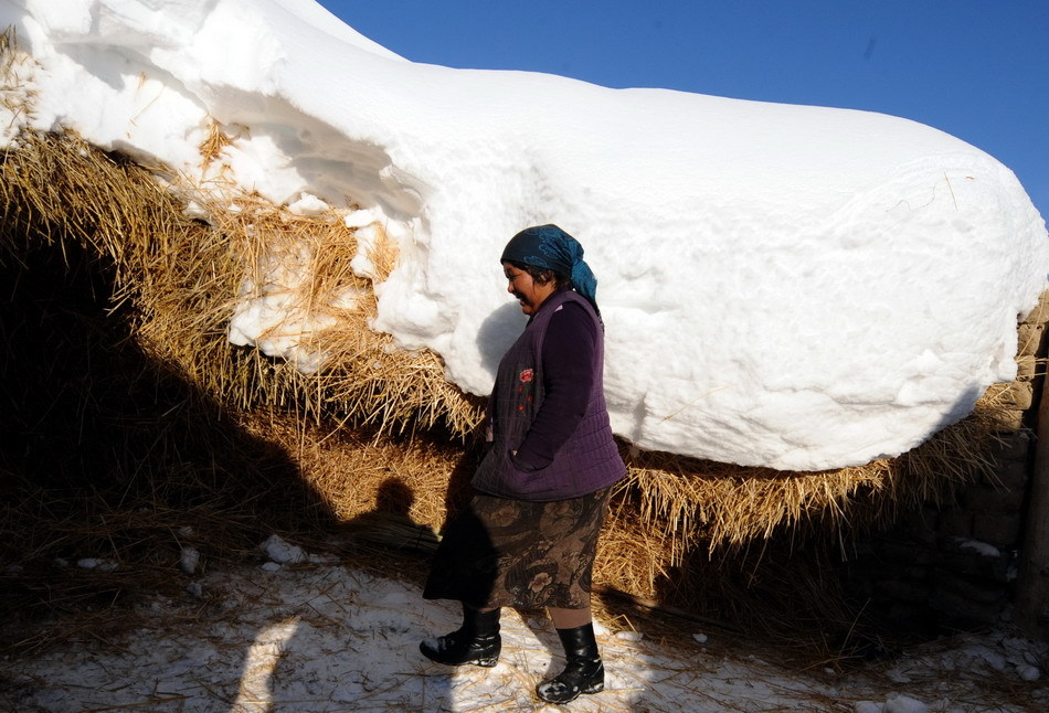 雪灾转移人口_08年雪灾图片