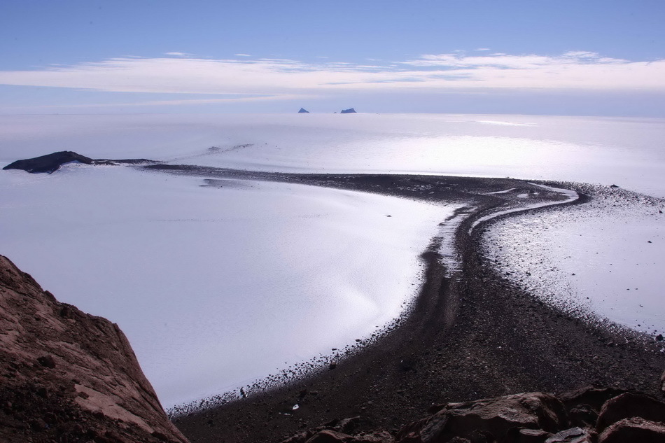 摄影师拍摄南极奇特自然现象