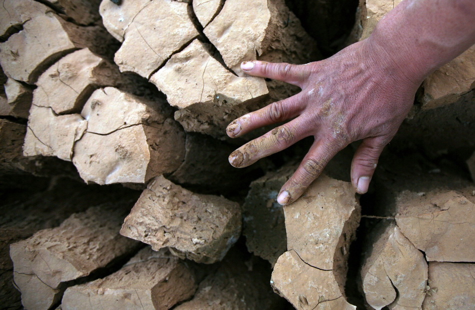 一个水窖 wbr一个小时 wbr一个轮回 一个水窖 一个小时 一个轮回