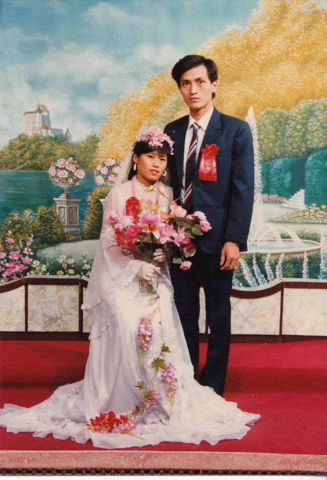 30年婚纱照_30年茅台(3)