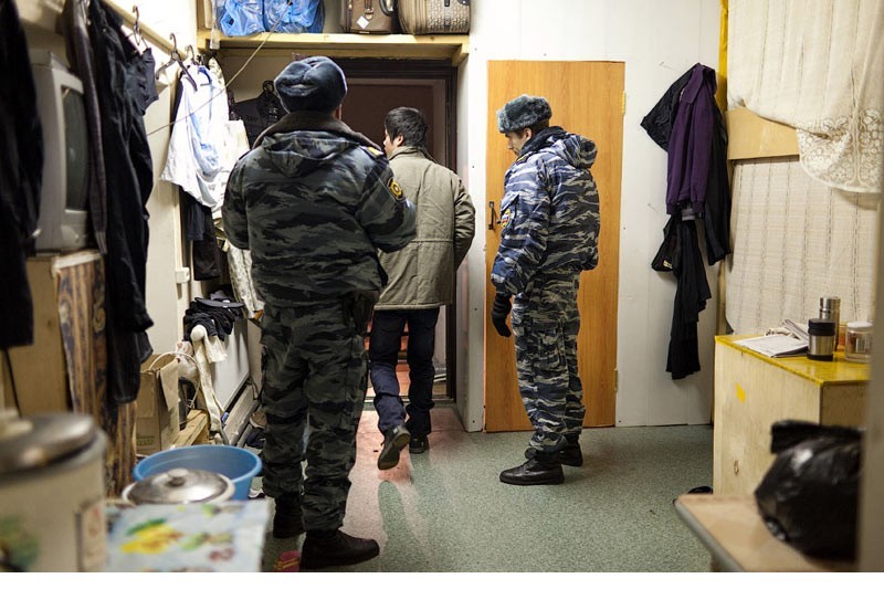 女特警之贩卖人口_女特警(2)