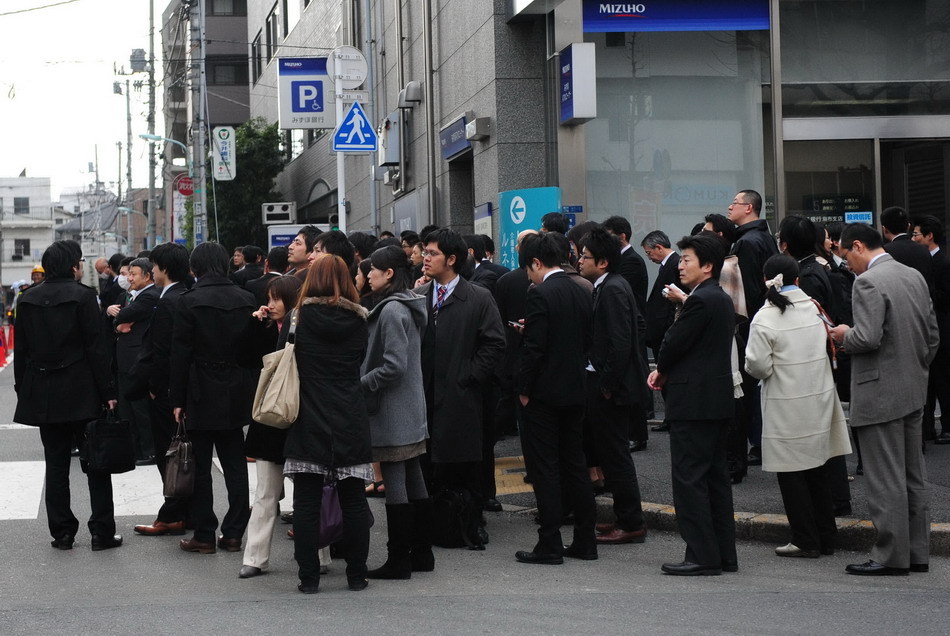 日本发生8.9级强震 10公尺海啸席卷沿海 景象触目惊心(组图)