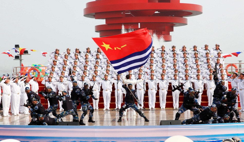 海军北海舰队上千士兵歌咏会上高唱红歌