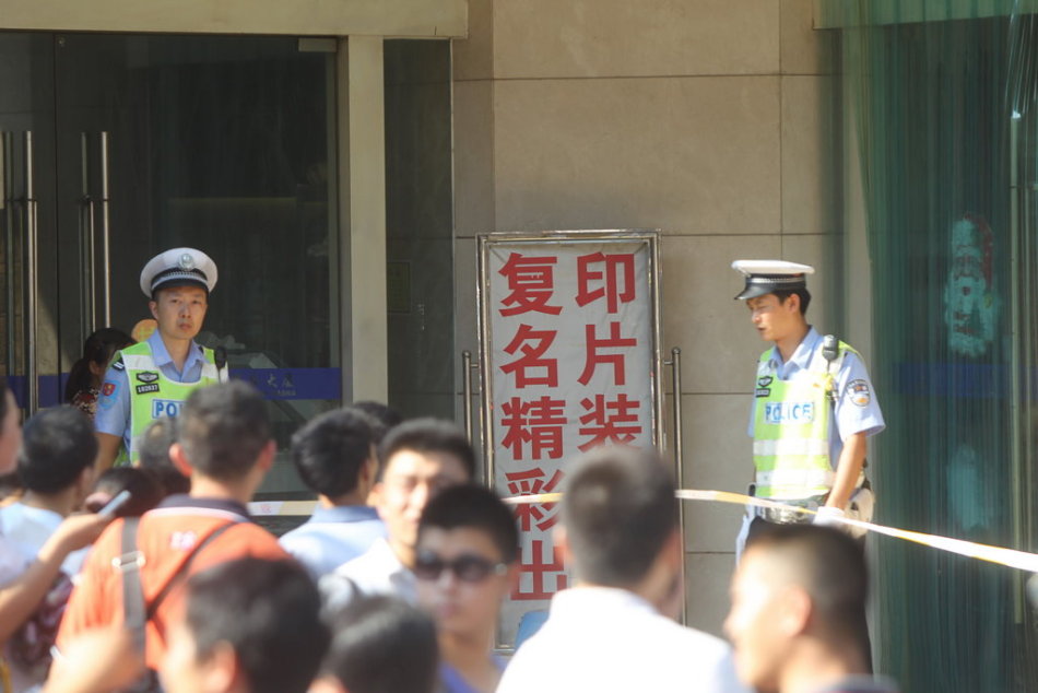 江北区2011年总人口_农民工讨薪艰辛路(3)