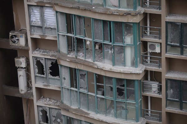 浙江台州新建住宅楼出现沉降被拆除_高清图集_新浪网