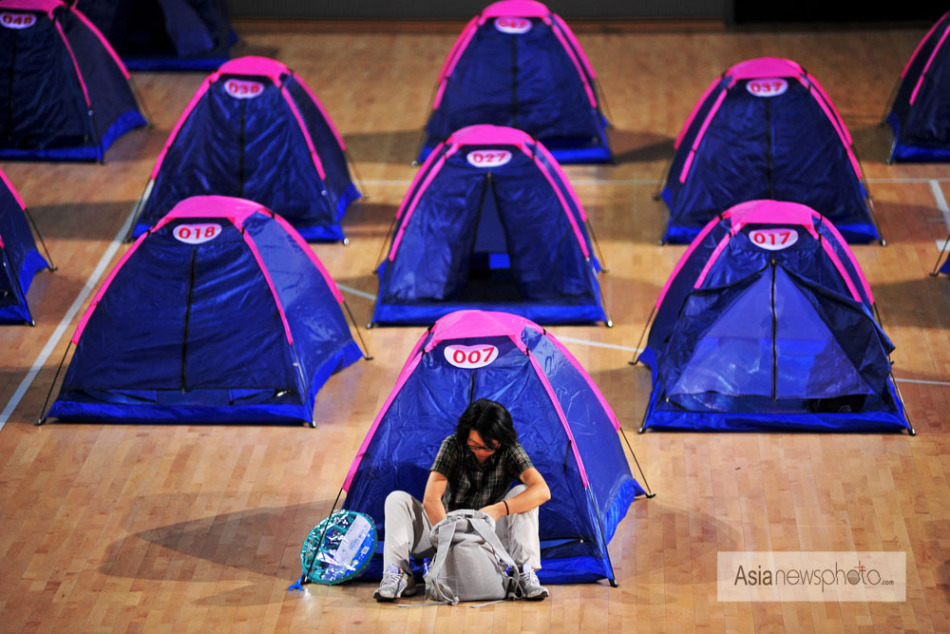 怎么搭帐篷顶部 28293_192455_107747.jpg