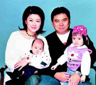 组图:揭秘女主播背后的男人 - ●文娱关注 - 风雨