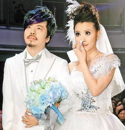 组图:揭秘女主播背后的男人 - ●文娱关注 - 风雨