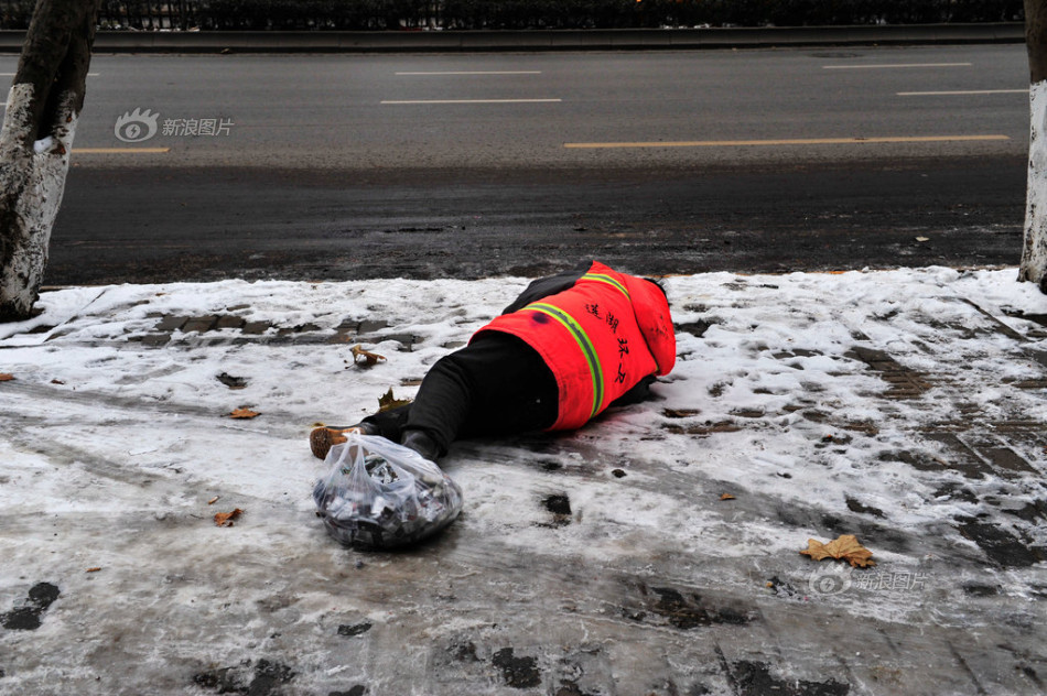 巴萨队服-乐鱼app(leyu)官方网站-乐鱼官网