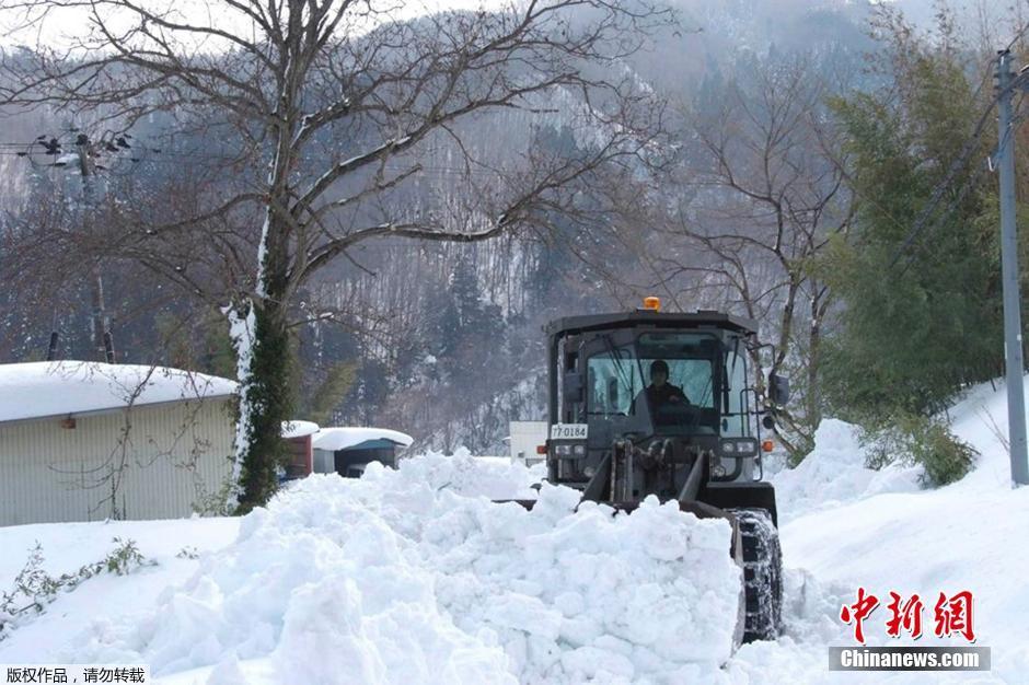 日本大雪致23人死 自卫队展开雪灾救援