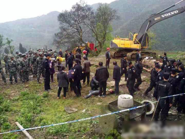 2012尤文图斯阵容-爱游戏App官方下载入口-爱游戏