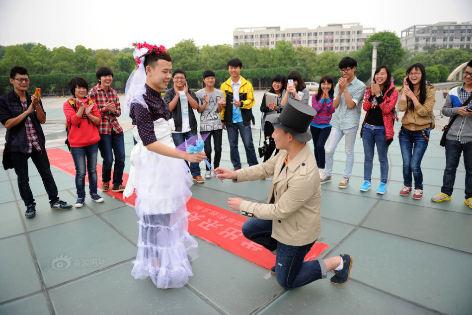 大学生模拟人生旅程体验生命意义 -- 佛山E家|佛