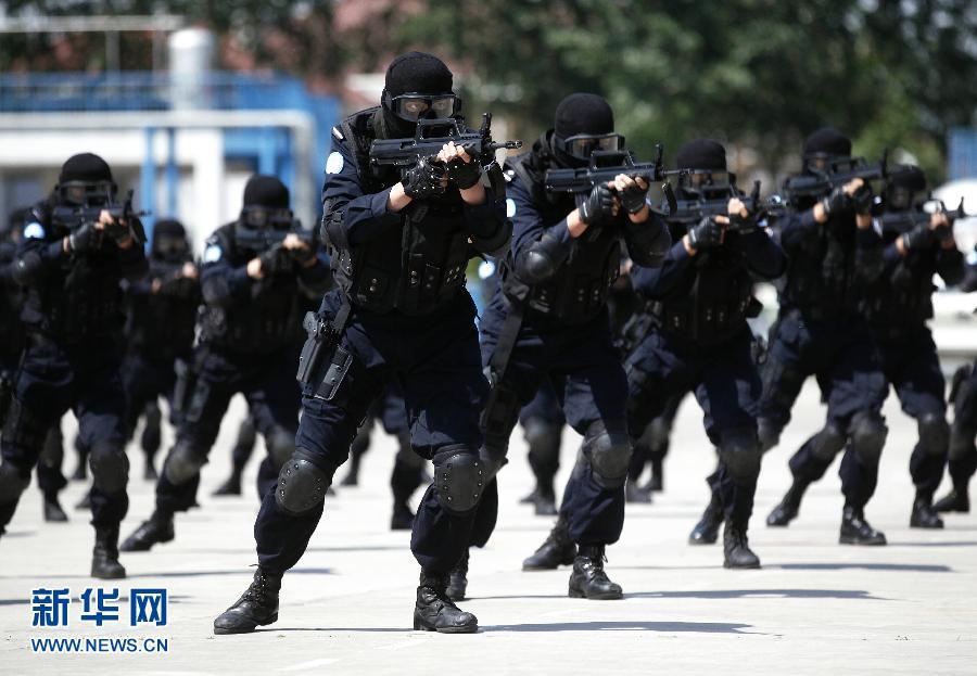 儒尼尼奥s任意球-爱游戏APP（中国）官方网站下载_AIYOUXI体育