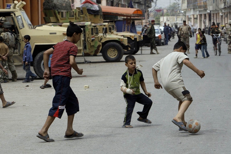 足球让战争走开 - 劲爆贴图 - 疯体网社区-球神竞